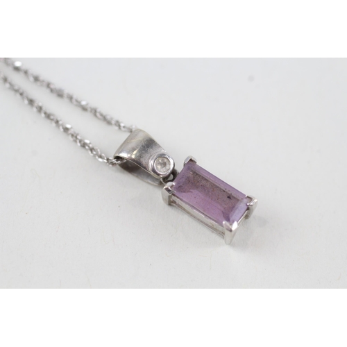 37 - 9ct gold amethyst & white gemstone pendant necklace (3g)