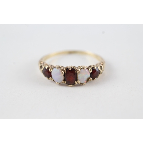 49 - 9ct gold vintage opal & garnet five stone ring (2.4g) Size  R