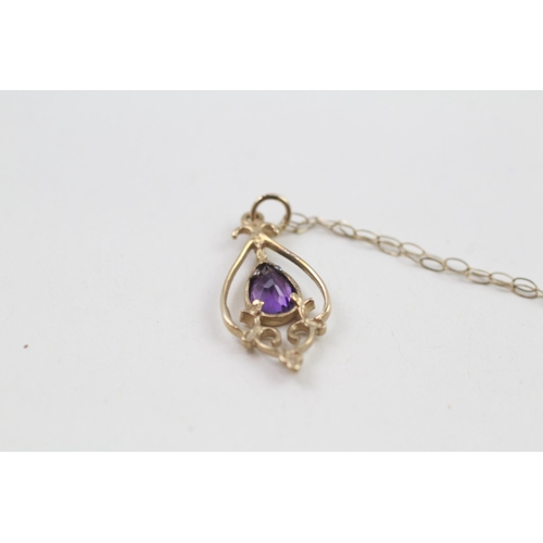 9 - 9ct gold vintage style pear cut amethyst pendant necklace (1g)