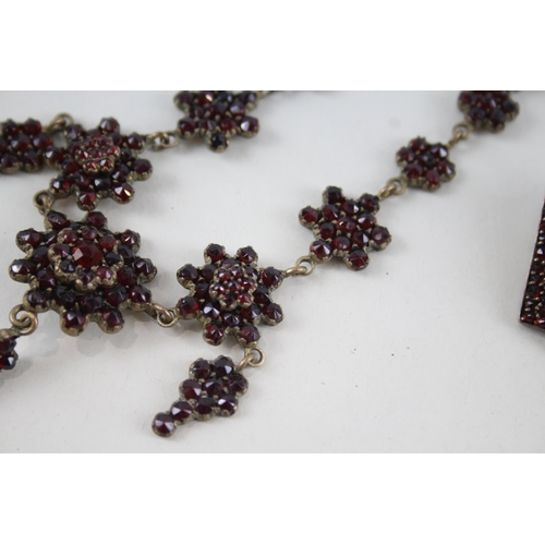 332 - A collection of antique Bohemian Garnet jewellery (27g)