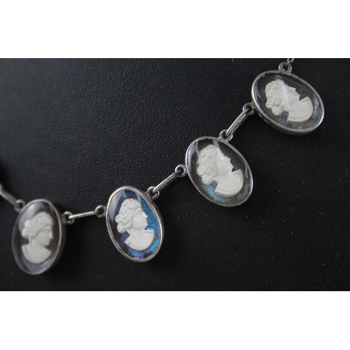 355 - Silver butterfly wing cameo panel necklace (10g)