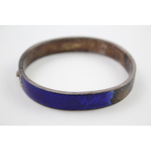 372 - Silver Victorian enamel bangle 'God Protect Me' (as seen) (18g)