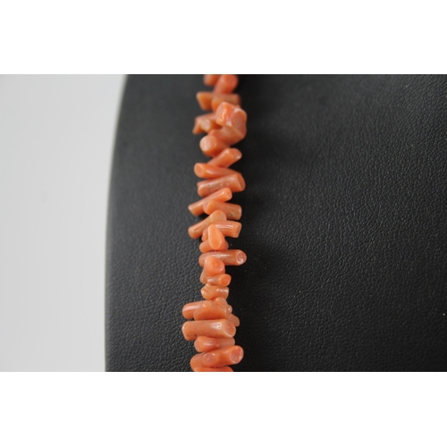 374 - Antique Coral opera length necklace (87g)