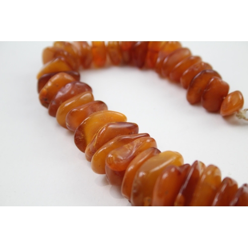 375 - Chunky Amber graduated necklace (129g)