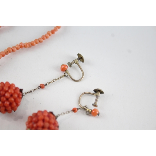 376 - A collection of antique Coral jewellery (20g)