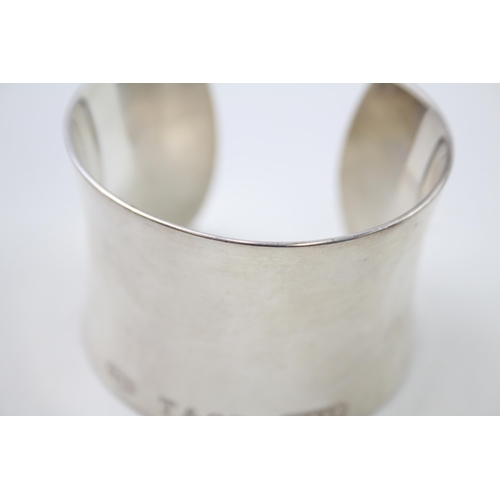 379 - Silver wide cuff bangle by designer Tiffany & Co (92g)