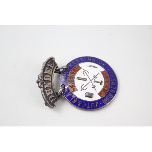 434 - Vintage 1931 Birmingham Sterling Silver Dundee Workers Union Enamel Badge (12g)