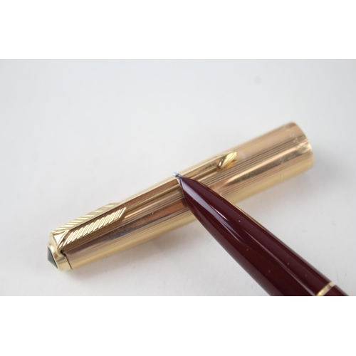 568 - Chalk Marked Vintage PARKER 61 Burgundy Fountain Pen w/ 14ct Gold Nib WRITING