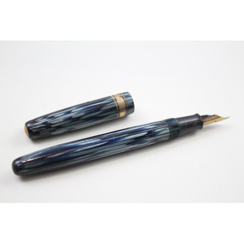 573 - Vintage WATERMAN W5 Navy Striped Fountain Pen w/ 14ct Gold Nib WRITING