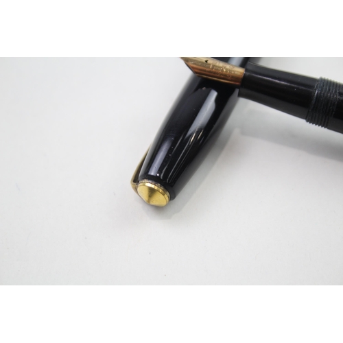 576 - Vintage CONWAY STEWART 85 Black Fountain Pen w/ 14ct Gold Nib WRITING