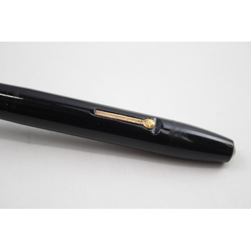 576 - Vintage CONWAY STEWART 85 Black Fountain Pen w/ 14ct Gold Nib WRITING