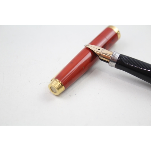 578 - Vintage PARKER 75 Orange Lacquer Fountain Pen w/ 14ct Gold Nib WRITING