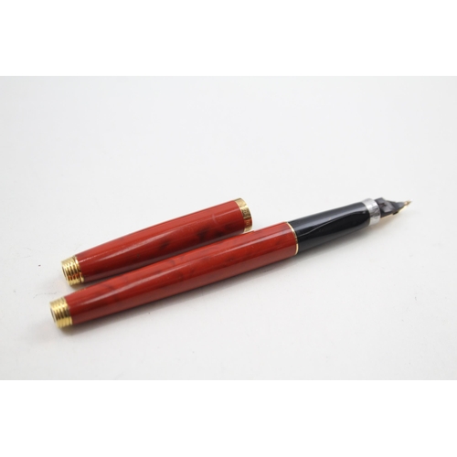 578 - Vintage PARKER 75 Orange Lacquer Fountain Pen w/ 14ct Gold Nib WRITING