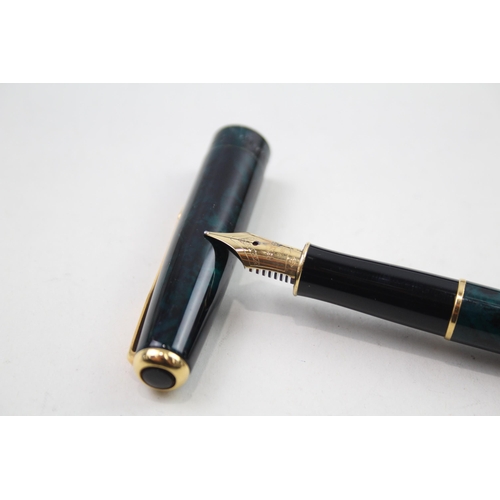 580 - Vintage PARKER Sonnet Green Lacquer Fountain Pen w/ 18ct Gold Nib WRITING