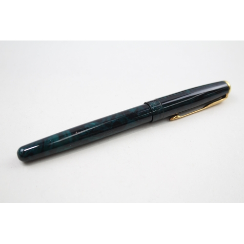 580 - Vintage PARKER Sonnet Green Lacquer Fountain Pen w/ 18ct Gold Nib WRITING