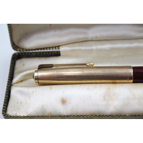 589 - Vintage PARKER 51 Burgundy Fountain Pen 14ct Gold Nib, Rolled Gold Cap WRITING