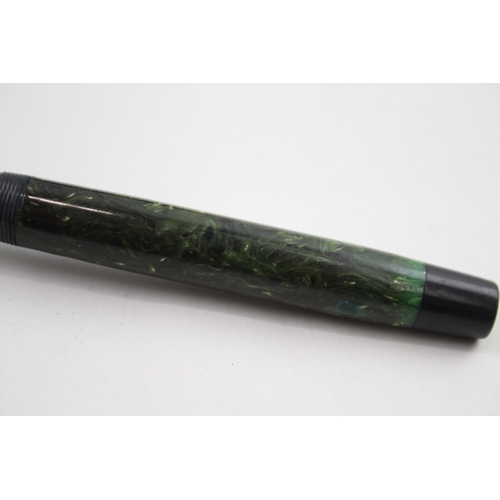 590 - Vintage PARKER Duofold Green Lacquer Fountain Pen w/ Gold Plate Nib Writing