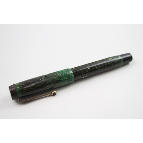 590 - Vintage PARKER Duofold Green Lacquer Fountain Pen w/ Gold Plate Nib Writing