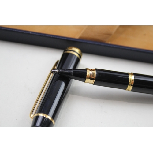 597 - WATERMAN Ideal Black Lacquer Fountain Pen w/ 18ct Gold Nib WRITING Boxed