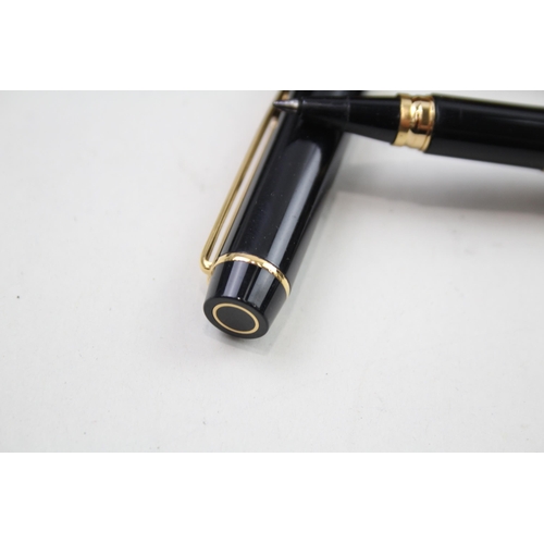 597 - WATERMAN Ideal Black Lacquer Fountain Pen w/ 18ct Gold Nib WRITING Boxed