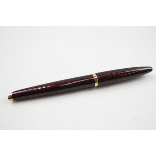 599 - Vintage WATERMAN Carene Burgundy Lacquer Fountain Pen w/ 18ct Gold Nib WRITING