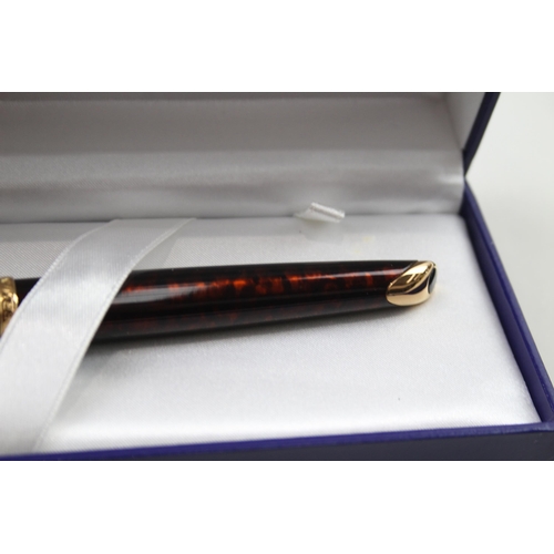 599 - Vintage WATERMAN Carene Burgundy Lacquer Fountain Pen w/ 18ct Gold Nib WRITING