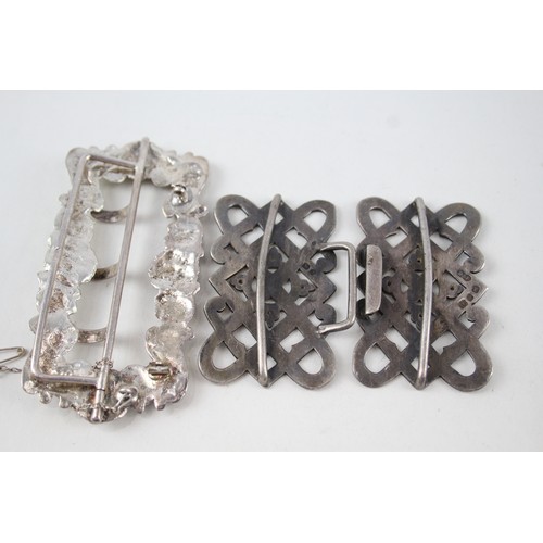 495 - 2 x English HM silver belt buckles 100g