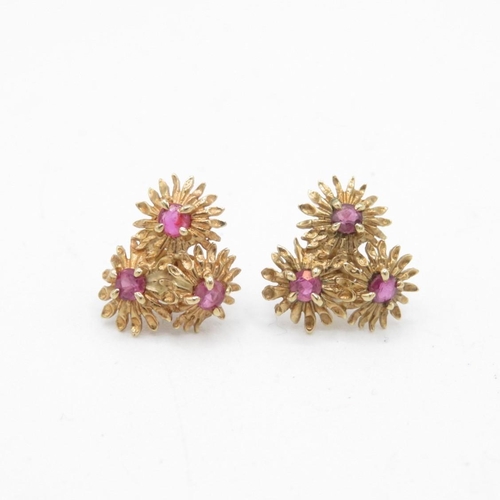 10 - 9ct gold ruby floral cluster stud earrings with scroll backs (1.8g)