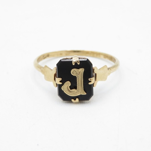 14 - 9ct gold vintage black onyx initial 'r' dress ring (1.8g) Size  S