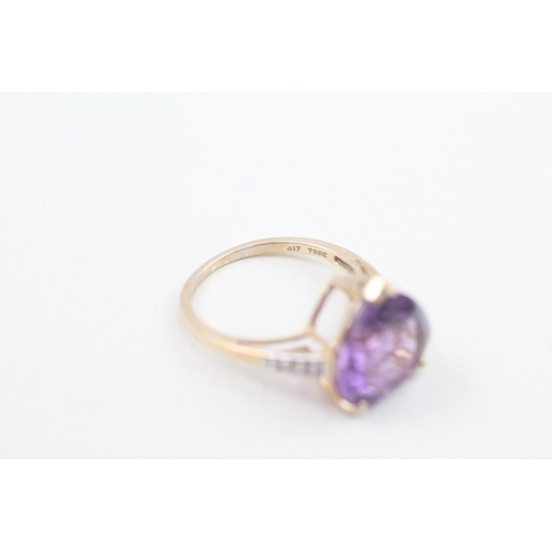 140 - 9ct gold amethyst heart ring with white gemstone set shoulders 3.3g Size N 1/2