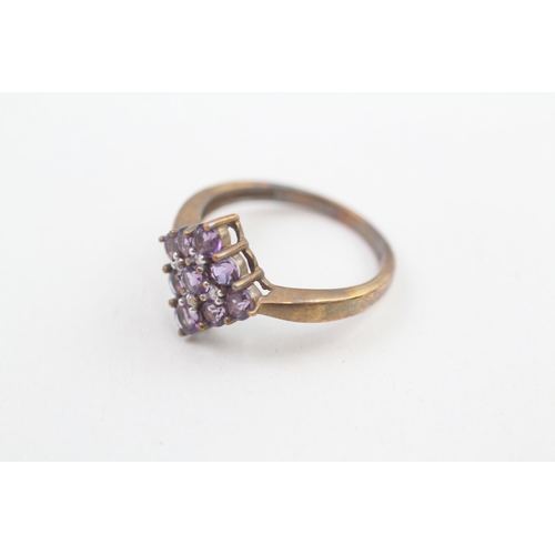 147 - 9ct gold diamond & amethyst cluster ring 2.6g Size O 1/2