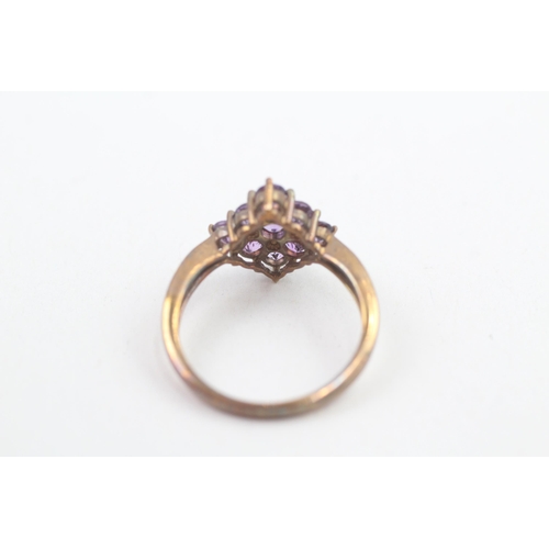 147 - 9ct gold diamond & amethyst cluster ring 2.6g Size O 1/2