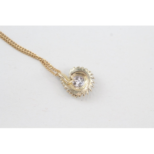 189 - 10ct gold diamond cluster pendant necklace with 9ct chain 2.8g