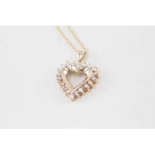 201 - 9ct gold diamond heart pendant necklace 2.3g