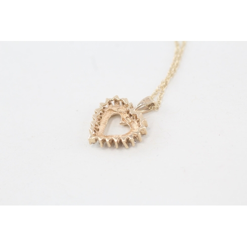 201 - 9ct gold diamond heart pendant necklace 2.3g