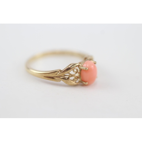 207 - 9ct gold pink coral single stone ring with openwork shank 2.3g Size S