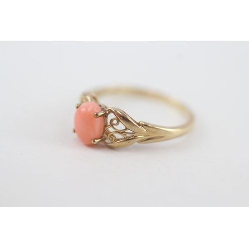 207 - 9ct gold pink coral single stone ring with openwork shank 2.3g Size S