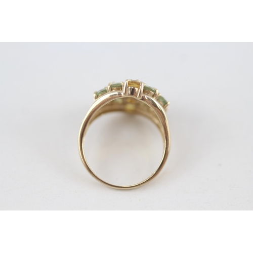 23 - 9ct gold yellow & green gemstone dress ring, claw set 4g Size N