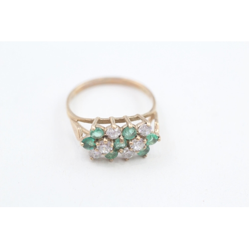 257 - 9ct gold emerald & cubic zirconia cluster ring 2.3g Size N