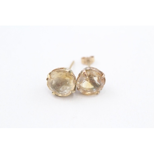 262 - 9ct gold citrine stud earrings 2.1g