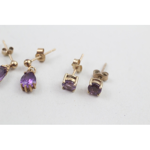 310 - 2x 9ct gold amethyst stud & drop earrings with scroll backs 1.7g