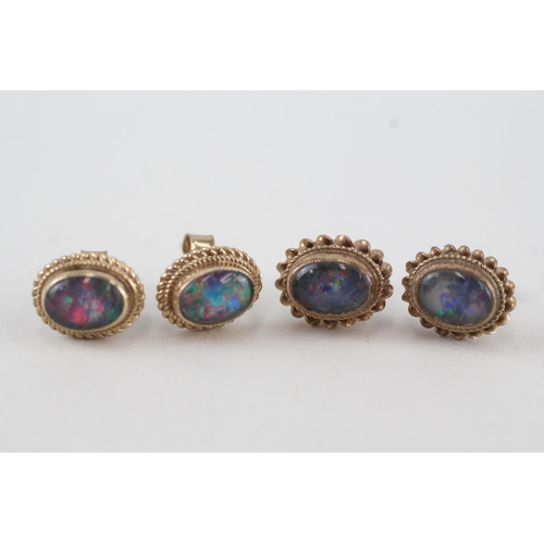 312 - 2x 9ct gold opal triplet stud earrings with scroll backs 3.1g