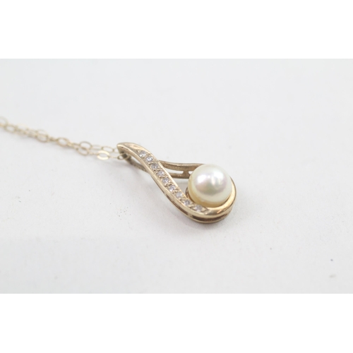 72 - 9ct gold diamond & cultured pearl pendant necklace 1.5g