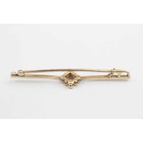 97 - 15ct gold antique diamond cluster bar brooch 3.2g