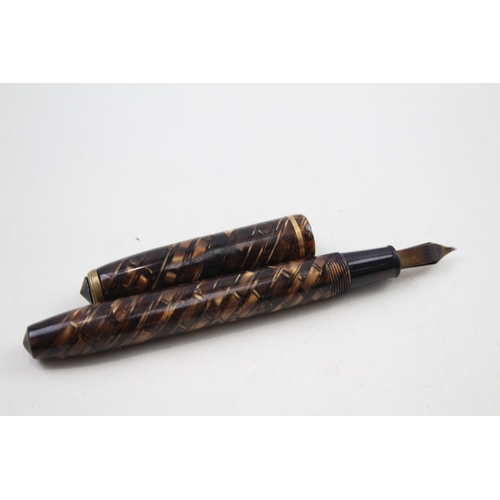 506 - Vintage CONWAY STEWART 28 Brown FOUNTAIN PEN w/ 14ct Gold Nib WRITING