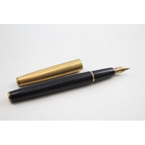 523 - Vintage WATERMAN Black Cased Fountain Pen w/ 18ct Gold Nib WRITING