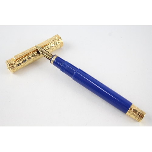 526 - GIANNI VERSACE Blue & Gold Plated Fountain Pen w/ 18ct Gold Nib WRITING