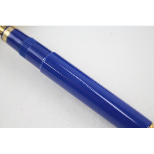 526 - GIANNI VERSACE Blue & Gold Plated Fountain Pen w/ 18ct Gold Nib WRITING