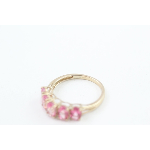 147 - 9ct gold pink topaz five stone dress ring 2g   Size P