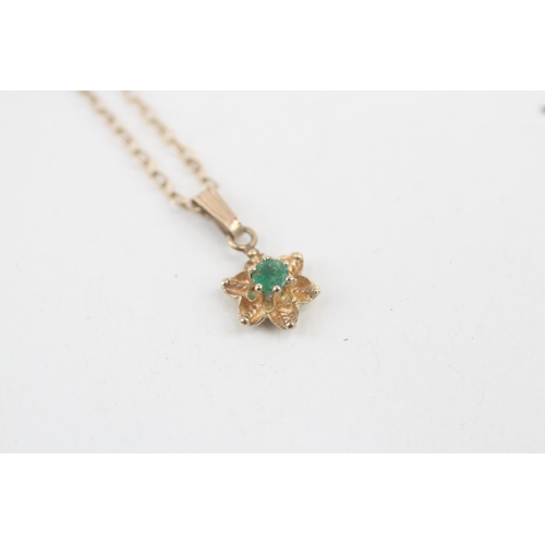 24 - 9ct gold emerald floral pendant with 9ct gold chain 2.4g